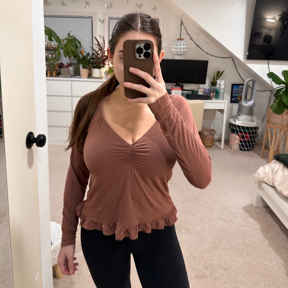 American Eagle Mauve Going Out Top